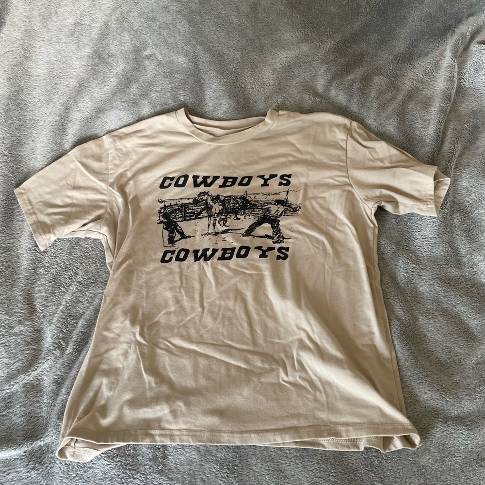Graphic t-shirt